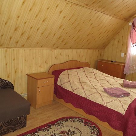 Bilyy Kamin Guest House Tatariv Szoba fotó