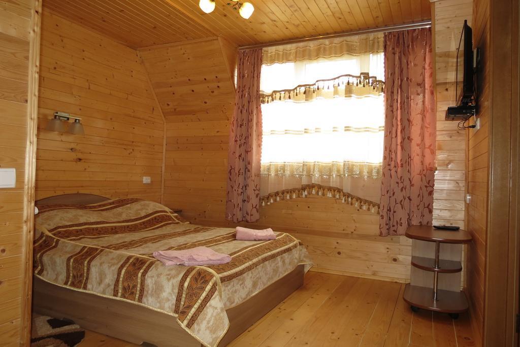 Bilyy Kamin Guest House Tatariv Szoba fotó