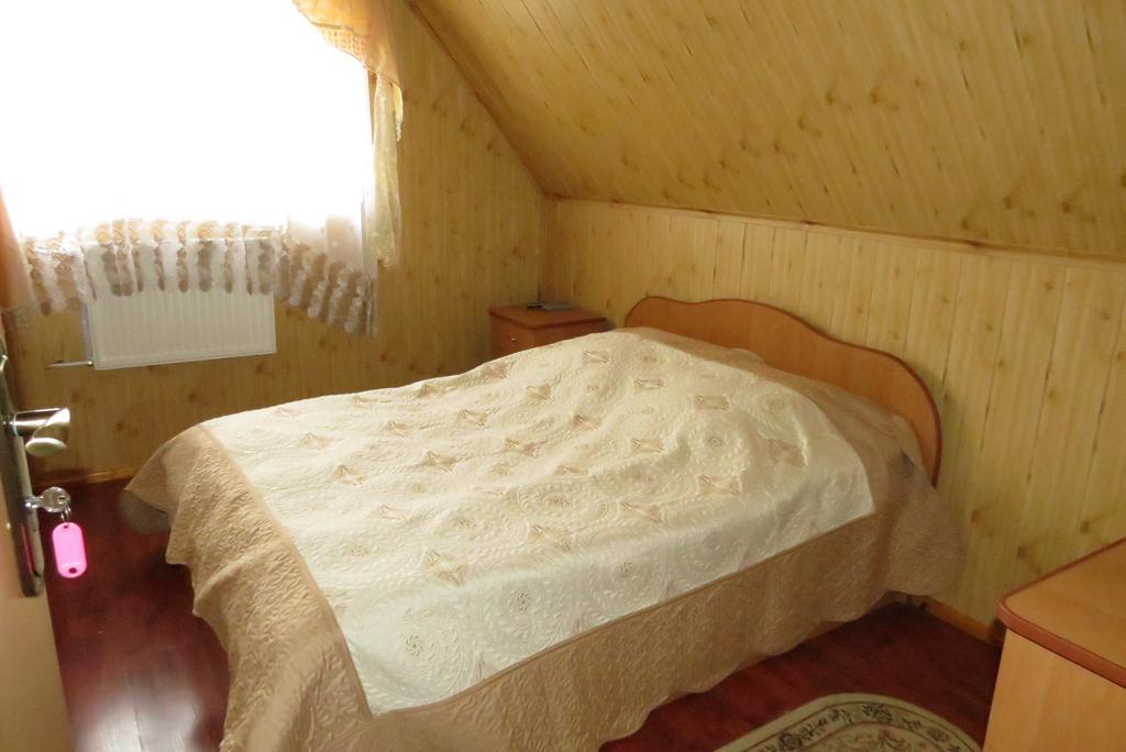 Bilyy Kamin Guest House Tatariv Szoba fotó