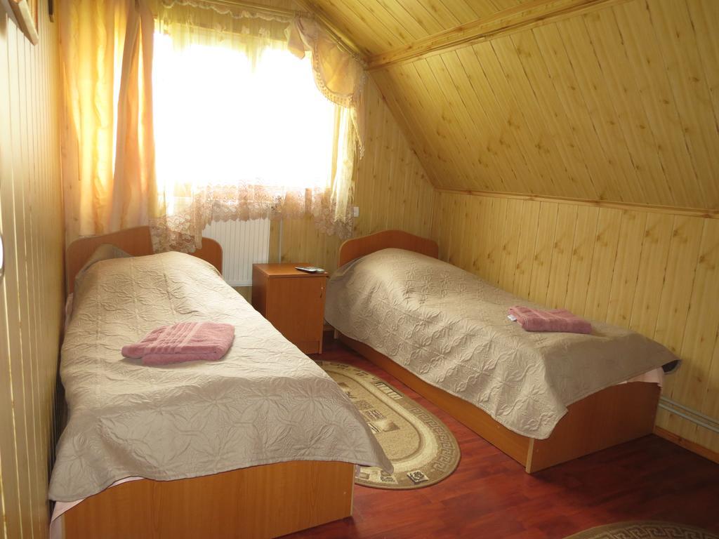 Bilyy Kamin Guest House Tatariv Kültér fotó