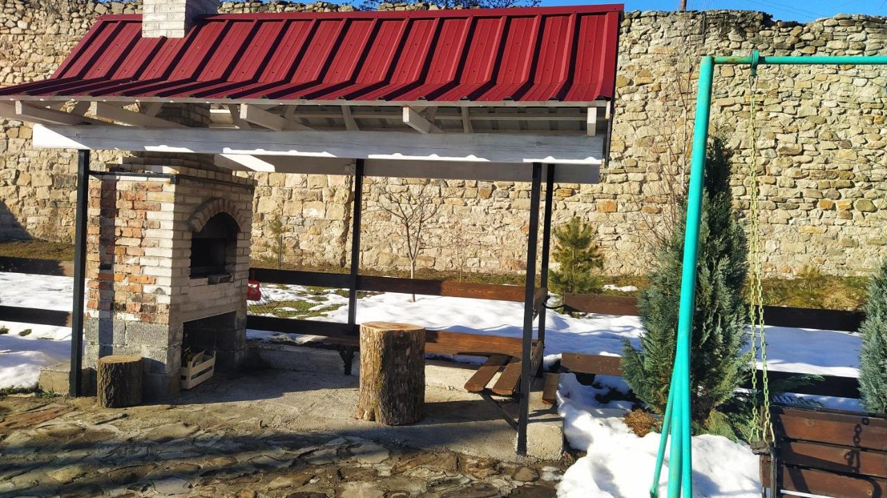 Bilyy Kamin Guest House Tatariv Kültér fotó